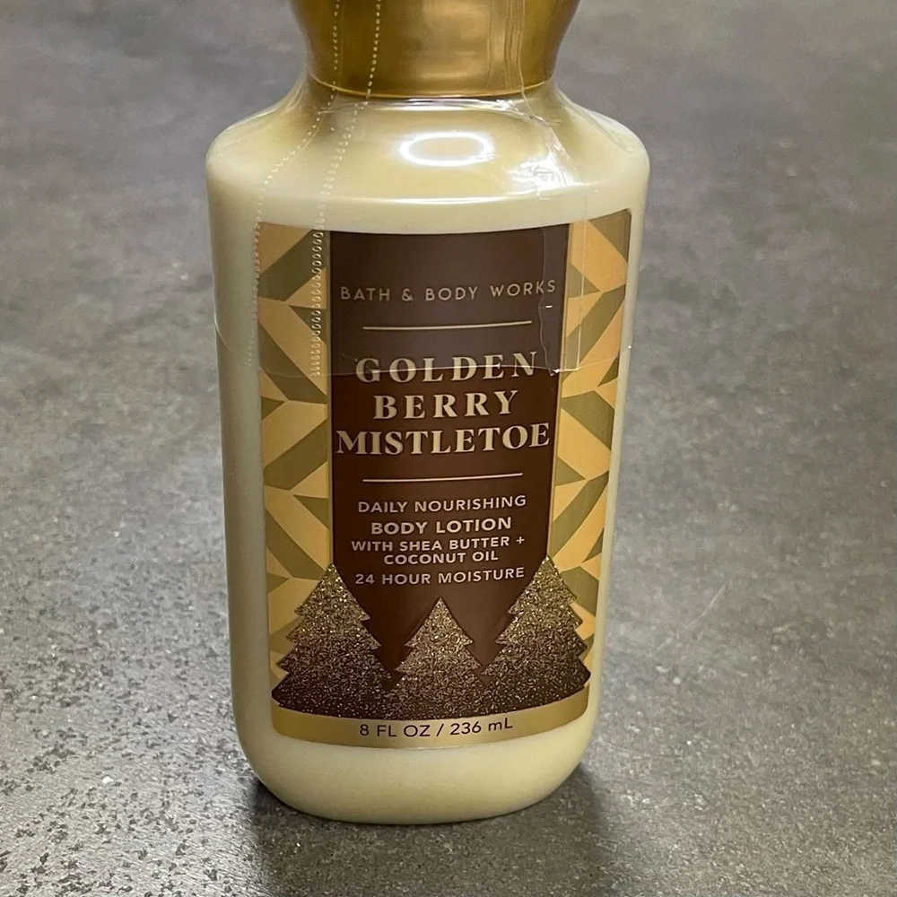Bath & Body Works Golden Berry Mistletoe Body Lotion